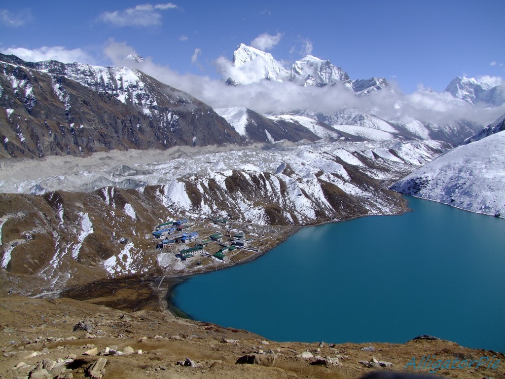 Zdjęcia: Gokyo, Solukhumbu, Gokyo, widok na Cholatse i Taboche, NEPAL Zdjęcia: Gokyo, Solukhumbu, Gokyo, widok na Cholatse i Taboche, NEPAL