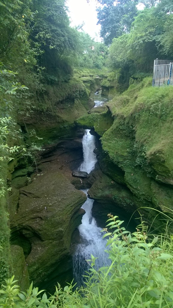 Zdjęcia: Pokhara, Wodospad Devi's Fall, NEPAL Zdjęcia: Pokhara, Wodospad Devi's Fall, NEPAL