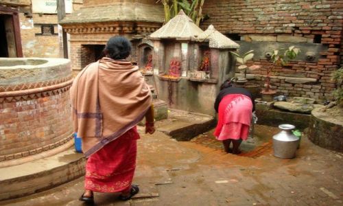 Zdjecie NEPAL / Kathmandu / Patan / Po wod