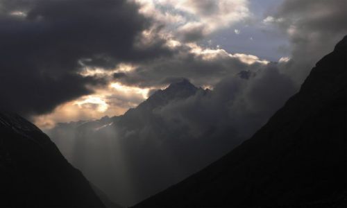 Zdjcie NEPAL / Himalaje / Dolina Langtang / Zachd soca