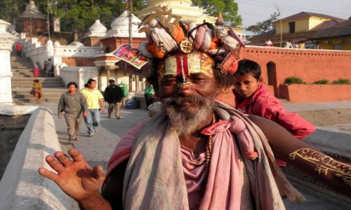 Zdj�cie NEPAL / Dolina Kathmandu / Kathmandu / Ca�y �wiat na g�owie