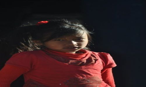 Zdjęcie NEPAL / Langtang / Dunche / Dziewczynka z Dunche