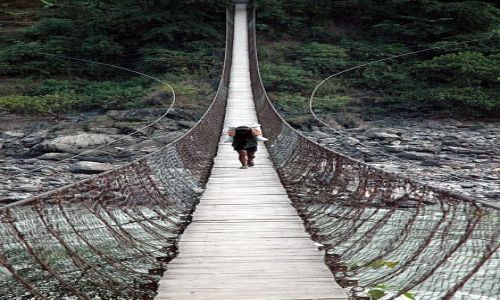 Zdjecie NEPAL / - / Most na rzece Trisuli / Niekoczcy si most