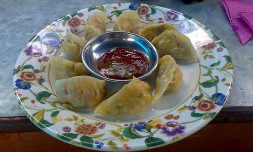 Zdjecie NEPAL / Annapurna / na trekkingu / nepalskie momo