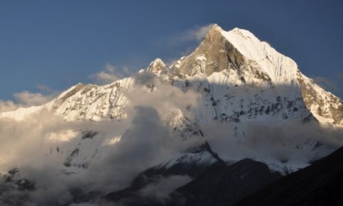 Zdjecie NEPAL / - / W drodze do ABC / Swieta gra Nepalu