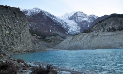 Zdjecie NEPAL / Annapurna / Manang / Gangapurna i jej jeziorko