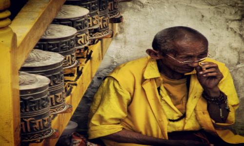 Zdjecie NEPAL / Kathmandu / Boudhanath / near Boudhanath