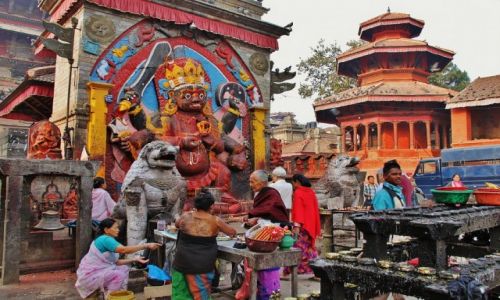 Zdjęcie NEPAL / - / Patan / Bóstwo