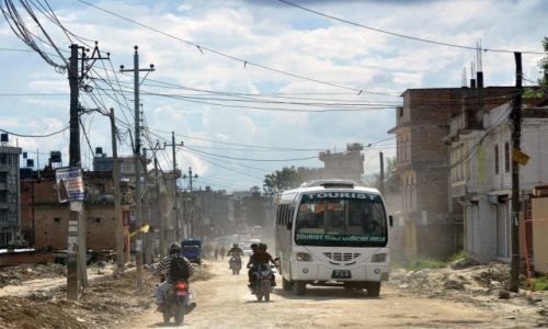 Zdjęcie NEPAL / Kathmandu / w drodze powrotnej z Budhalikanta / ulice Kathmandu