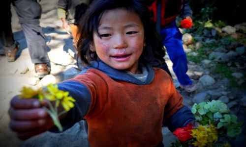 Zdjecie NEPAL / Himalaje / Himajale / Nepalskie dzieci