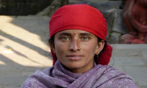 Zdjcie NEPAL / Na  zachod od Kathmandu / Gorkha / Piekne oczy Nepalu