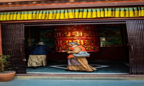 Zdjcie NEPAL / Katmandu / Kathmandu / wielki mynek