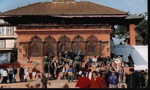 Zdjecie NEPAL / Kathmandu / Durbar Square / witynia Shiwy i Parwathi