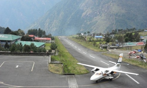 Zdjęcie NEPAL / Khumbu / Lukla / lądowanie w Lukli