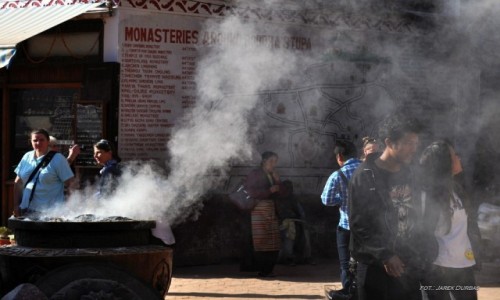 Zdjęcie NEPAL / Kathmandu / Boudddanath / Dym