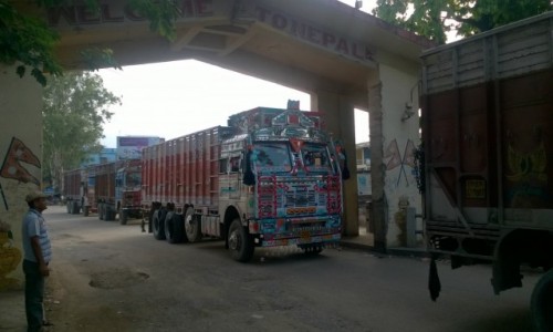 Zdjecie NEPAL / Granica indyjsko-nepalska / Belahiya / Ciarwki maj adne :)