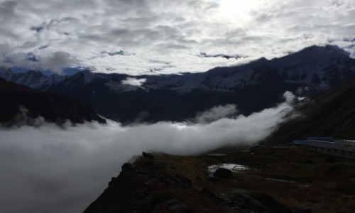 Zdj�cie NEPAL / Pokhara / Dolina Annapurny  / A g�ry nade mn� jak niebo