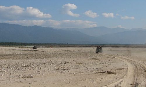 Zdjęcie NEPAL / Dolina Kathmandu / Chitwan Park / Koryto rzeki