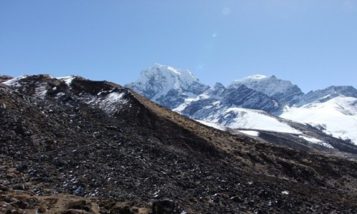 Zdjcie NEPAL / Himalaje / Dolina Dudh Koshi / Cholatse i Tawoche