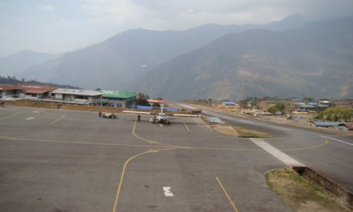 Zdjęcie NEPAL / Khumbu / Lukla / Lotnisko w Lukli