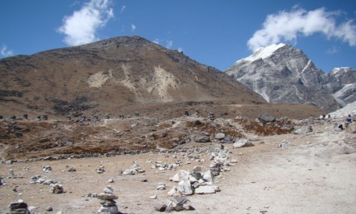 Zdjcie NEPAL / Himalaje / Dolina Khumbu / Czorteny