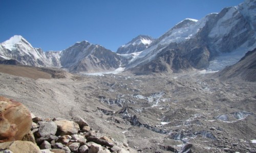 Zdjcie NEPAL / Himalaje / Dolina Khumbu / Lodowiec Khumbu