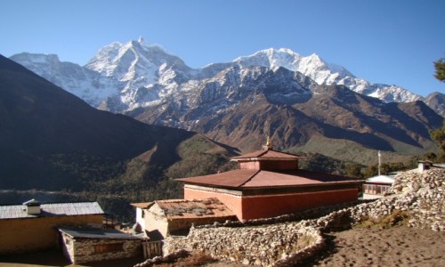Zdjcie NEPAL / Himalaje / Pangboche / Widok z Pangboche na Thamserku