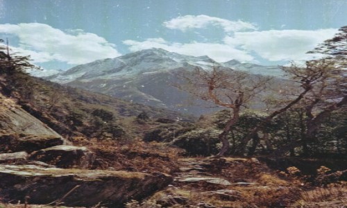 Zdjecie NEPAL / Api Nampa region, Darchula / Gdzies nie wiadomo gdzie.  / Chmury i gry. W sidmym niebie
