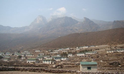 Zdjcie NEPAL / Himalaje / Khumjung / Wioska Khumjung