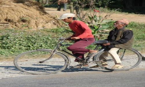 Zdjecie NEPAL / Dolina Kathmandu / Chitwan Park / Rowerzyci