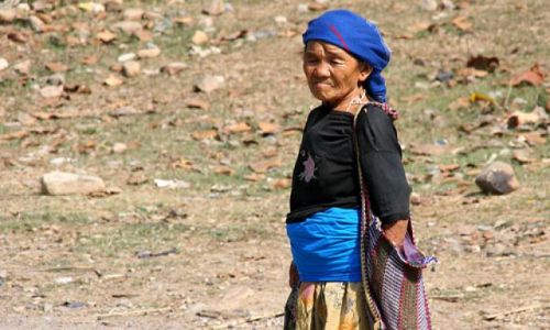 Zdjęcie NEPAL / brak / W drodze do Katmandu / Nepalka 2