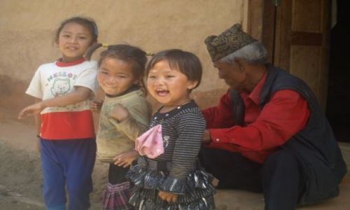 Zdjęcie NEPAL / brak / W drodze do Patanu / Dzieci pozdrawiają nas po angielsku