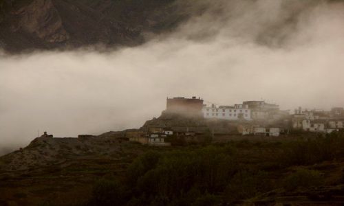 Zdjęcie NEPAL / Annapurna Trek, okolice Mustang / Jarkot / Jarkot o wschodzie słońca.