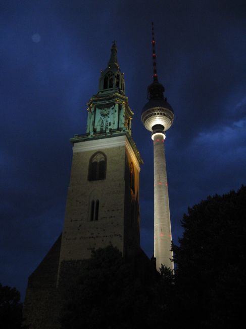 Zdjęcia: Berlin, Berlin, wieze noca, NIEMCY Zdjęcia: Berlin, Berlin, wieze noca, NIEMCY