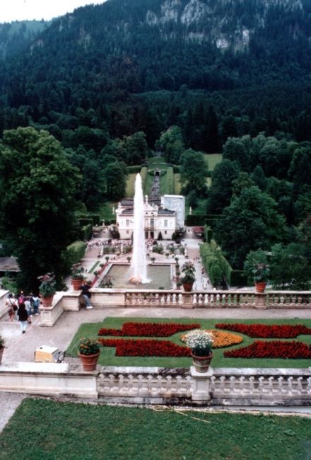 Zdjęcia: w połowie drogi z Garmisch-Partenkirchen do Oberammergau, Schlob Linderhof, NIEMCY Zdjęcia: w połowie drogi z Garmisch-Partenkirchen do Oberammergau, Schlob Linderhof, NIEMCY