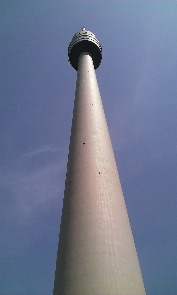 Zdjęcia: Dortmund, Zagłębie Ruhry, Wieża w Wastfalenpark, NIEMCY Zdjęcia: Dortmund, Zagłębie Ruhry, Wieża w Wastfalenpark, NIEMCY