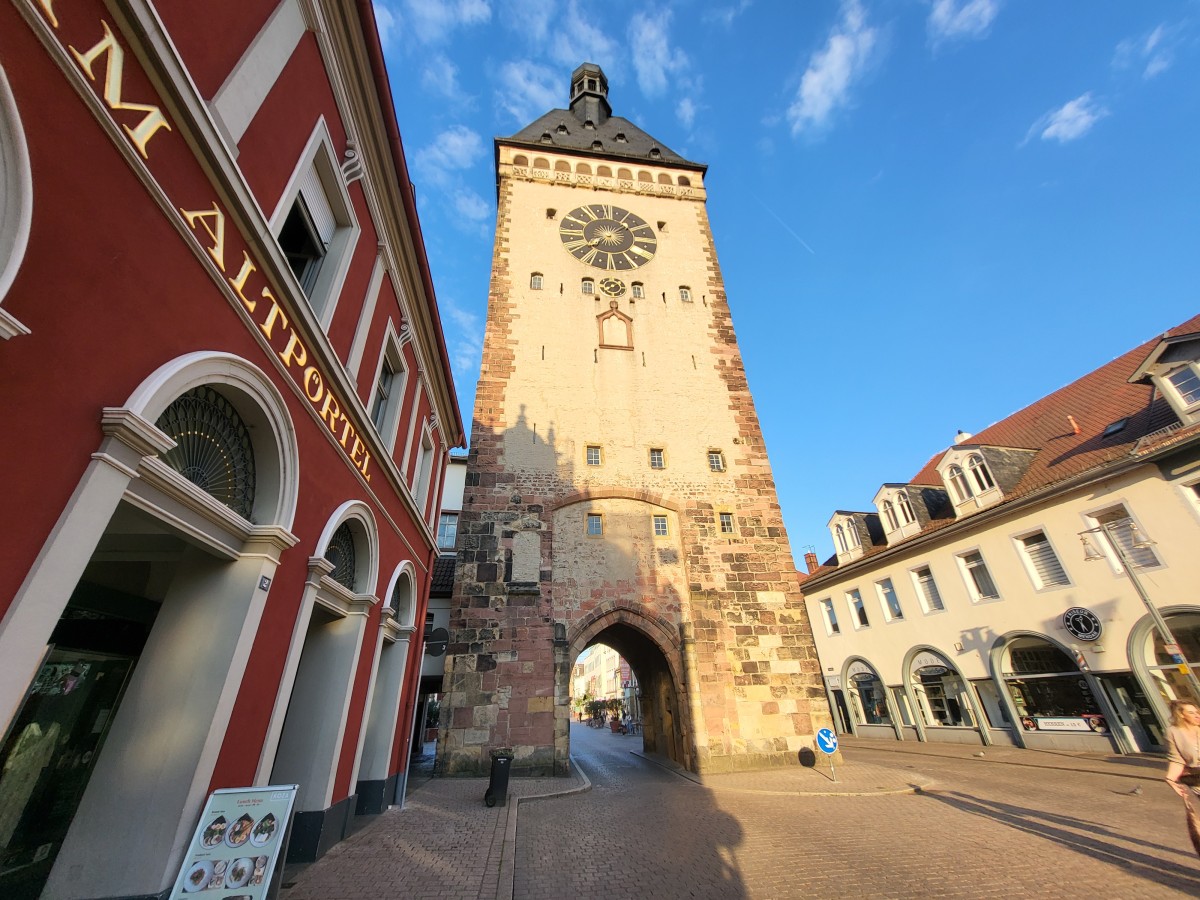 Zdjęcia: Spira, Maximilianstrase, Nadrenia - Palatynat, Brama miejska z XIII w., NIEMCY Zdjęcia: Spira, Maximilianstrase, Nadrenia - Palatynat, Brama miejska z XIII w., NIEMCY