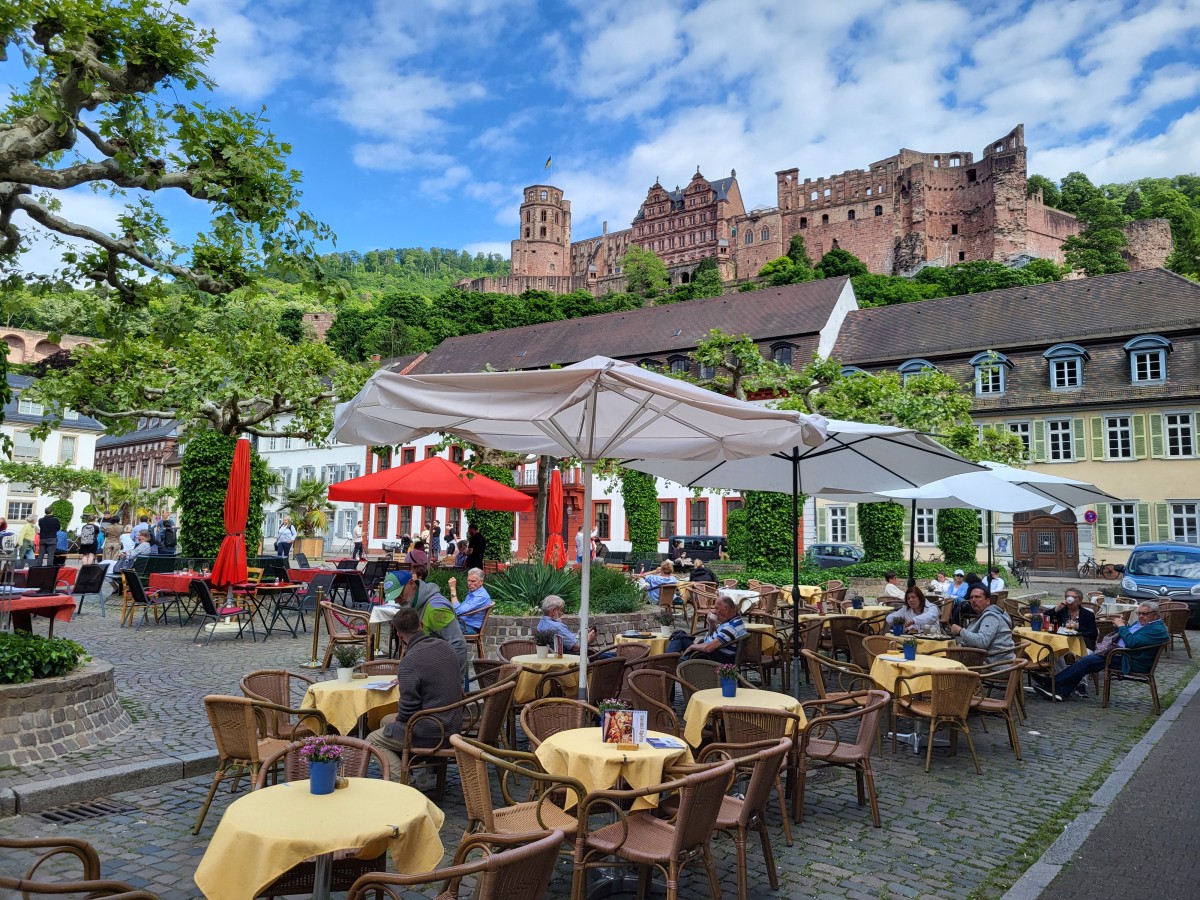 Zdjęcia: Heidelberg, Karlsplatz, Badenia - Wirtembergia, Widok na ruiny zamku, NIEMCY Zdjęcia: Heidelberg, Karlsplatz, Badenia - Wirtembergia, Widok na ruiny zamku, NIEMCY