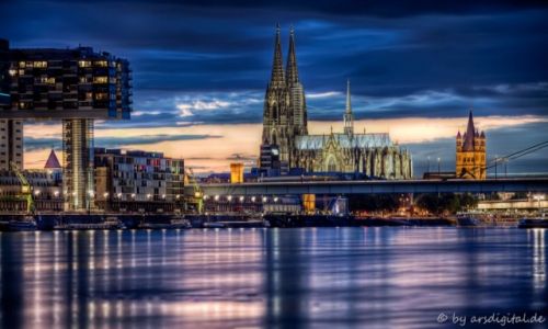 Zdjecie NIEMCY / Rheinland / Kln / Dom und Rheinhafen