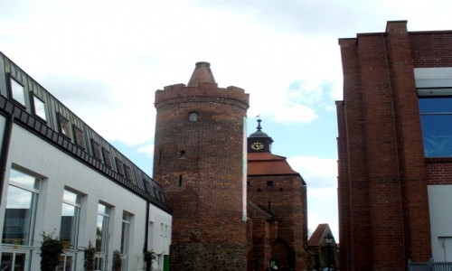 Zdjcie NIEMCY / Okolice Berlina / Bernau / Wiea od strony ulicy