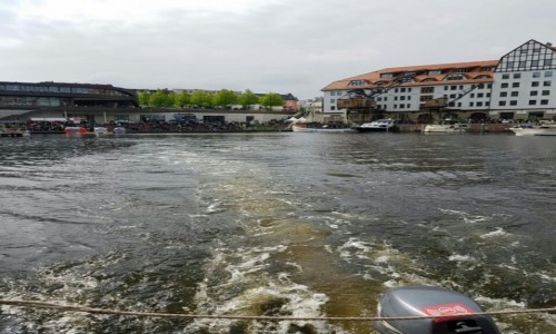 Zdjęcie NIEMCY / Niemcy / Berlin / Odlot pływadełkiem po marinie