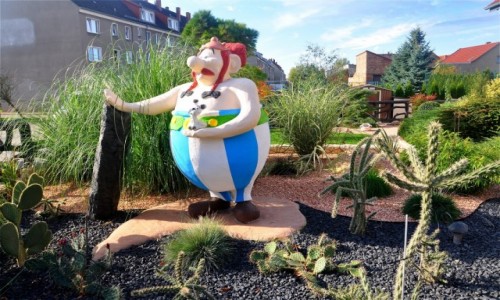 Zdj�cie NIEMCY / Brandenburgia / Gartz (Oder) / Ogr�dek w Gartz (Oder) a w nim bananowce i kaktusy