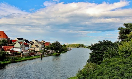 Zdjecie NIEMCY / Brandenburgia / Eisenhttenstadt / Nad kanaem Odra-Sprewa