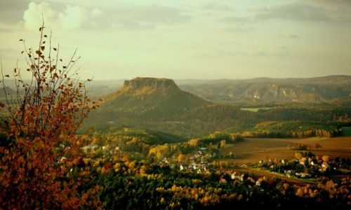 Zdjecie NIEMCY / Saksonia / Saska Szwajcaria, widok na Lilienstein od zachodu / pocztwka znad aby
