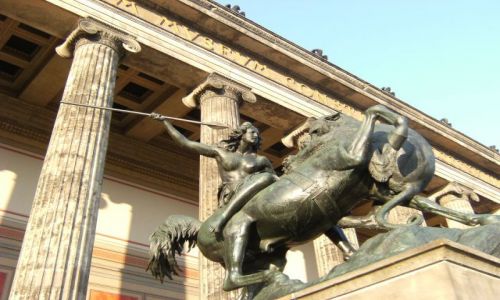 Zdjecie NIEMCY / Brandenburgia / Wyspa muzeow / Rzeba przed Muzeum Egiptu