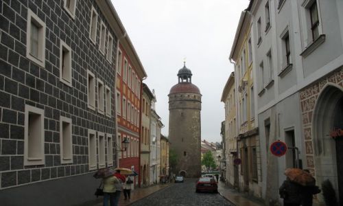 Zdjęcie NIEMCY / Łuzyce / Goerlitz / wieża ciut krzywa
