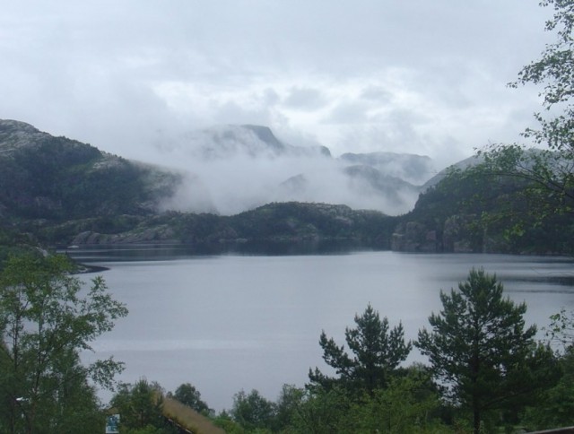 Zdj cia: obok hotelu, Preikestolen, Norwegia okolica Preikestolen, NORWEGIA