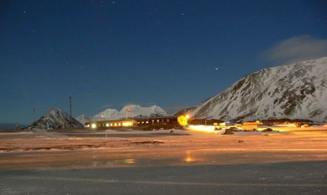 Zdj cia: Hornsund, Szpicbergen, Baza, NORWEGIA Zdj cia: Hornsund, Szpicbergen, Baza, NORWEGIA