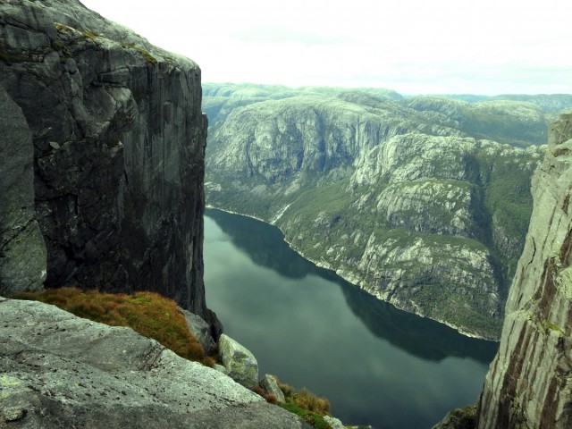 Zdj cia: Kjerag, Rogaland, Lysefjord z Kjerag, NORWEGIA Zdj cia: Kjerag, Rogaland, Lysefjord z Kjerag, NORWEGIA