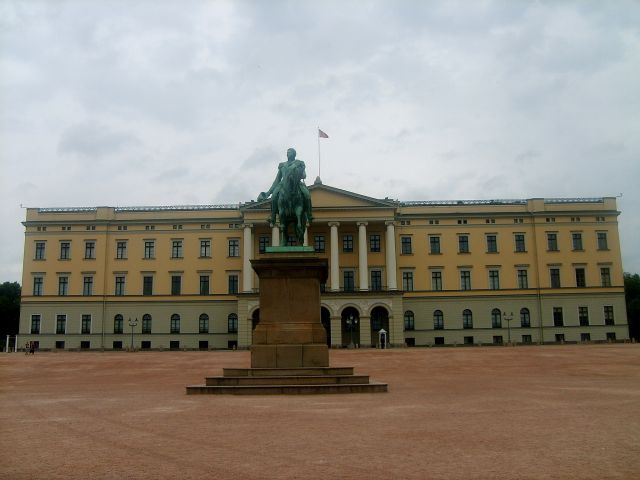 Zdjęcia: Oslo, Oslo, Pałąc Królewski, NORWEGIA Zdjęcia: Oslo, Oslo, Pałąc Królewski, NORWEGIA